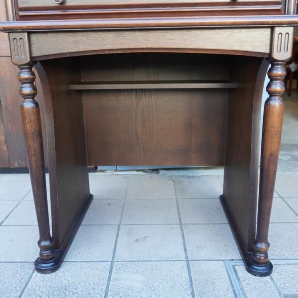 IDF太田長のATLANTA(アトランタ)シリーズのナラ材ドレッサー