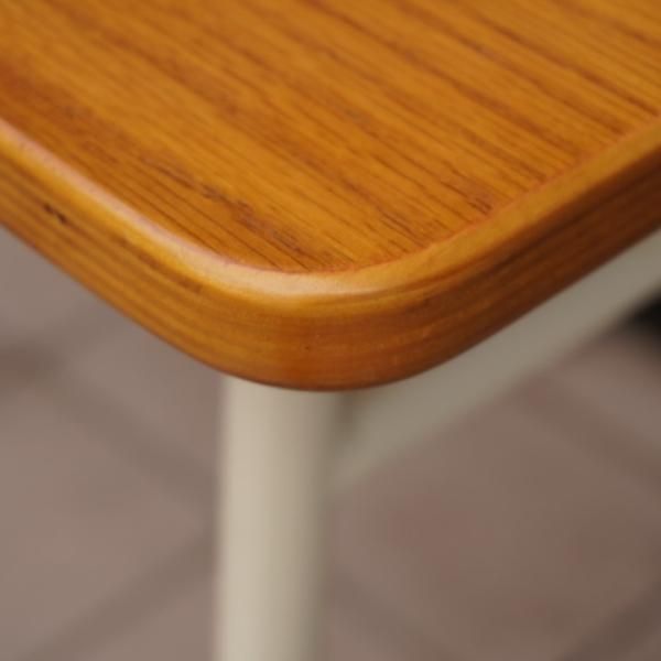 unico(ウニコ)のSKOLA(スクーラ)シリーズのコンパクトなパーソナル