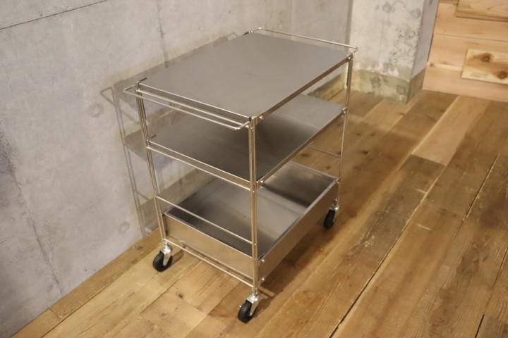 無印良品(MUJI)の人気のステンレスユニットシェルフ ワゴンセットです