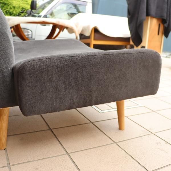 IDEE(イデー)のAOSOFA(アーオソファ)1シーターです。低めのフォルムで
