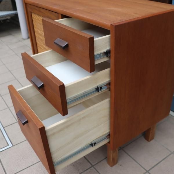 unico(ウニコ)のWICK(ウィック)シリーズのキャビネット W800です