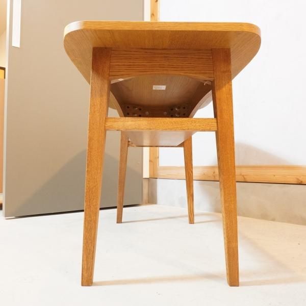 人気のunicoウニコのKURT(クルト)シリーズのカフェテーブルです