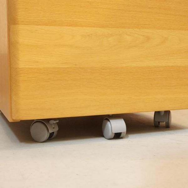 KEYUCA(ケユカ)で取り扱われていたninos(ニノス)デスク＆ワゴンです