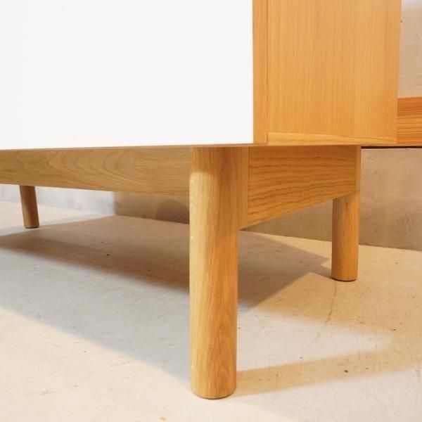 IDEE(イデー)のSTILT SIDEBOARD S(スティルト)サイドボードです。収納