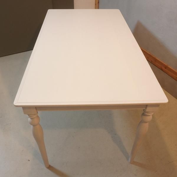 人気のFrancfranc(フランフラン)のARPA(アルパ)ダイニングテーブル