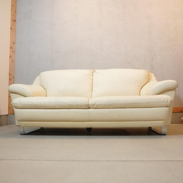 イタリアのソファブランド”s'accomodi(サコモディ)”の本革3人掛け