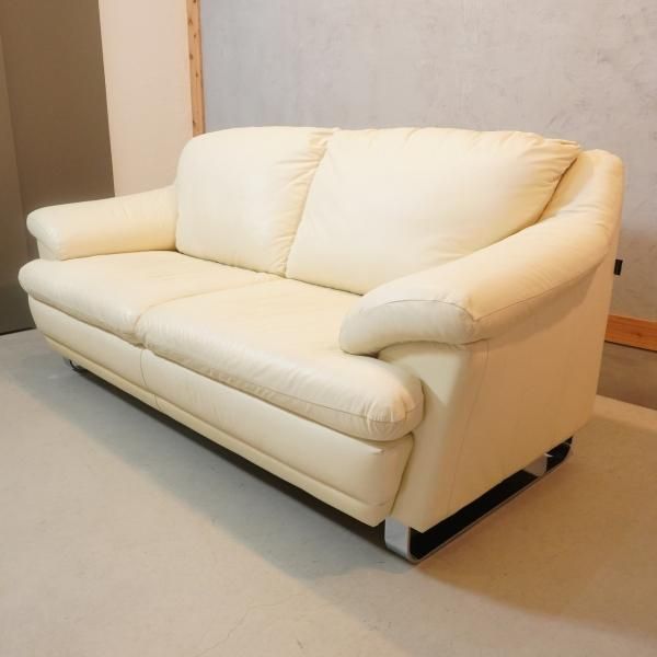 イタリアのソファブランド”s'accomodi(サコモディ)”の本革3人掛け