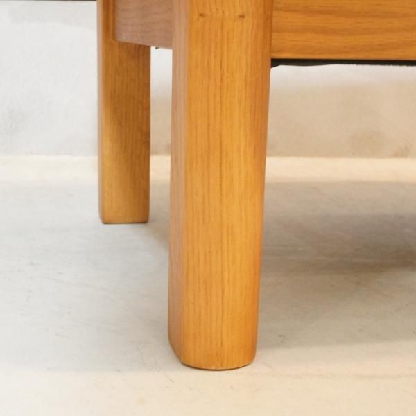 unico(ウニコ)のKIRP(キルプ) オーク材 オットマンです！シンプルで