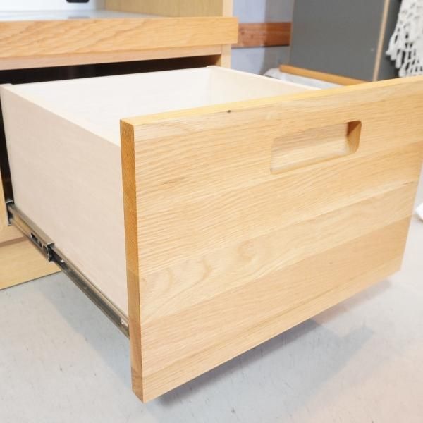 人気のunico(ウニコ)よりHUTTE(ヒュッテ)シリーズ のキッチンボード