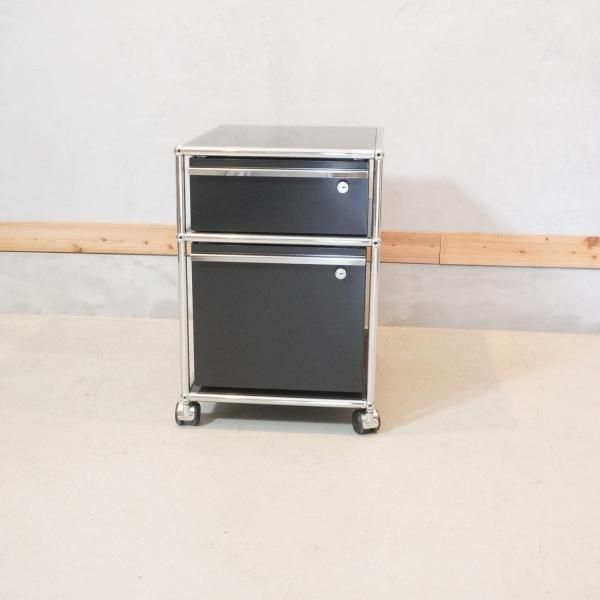 USM Haller(ハラー)のロールボーイ/鍵付です♪モダンクラシックな