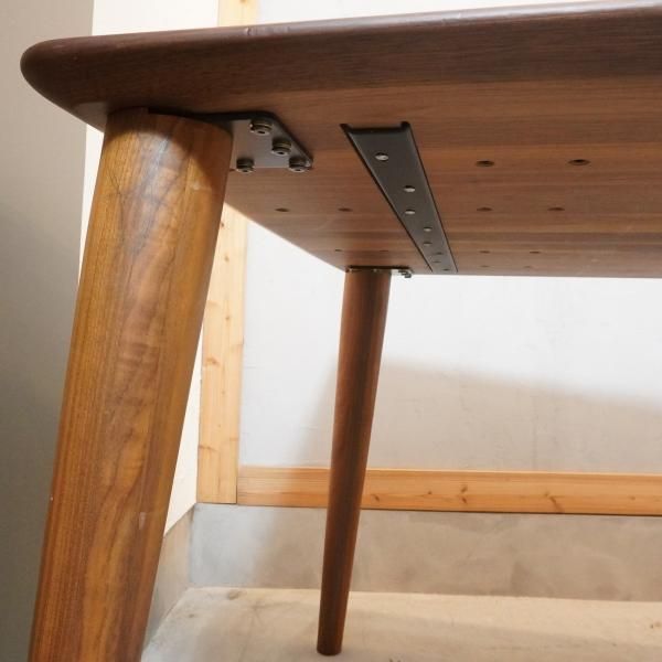 IDC OTSUKA(大塚家具)の木の素材感を楽しめるFill3(フィル3