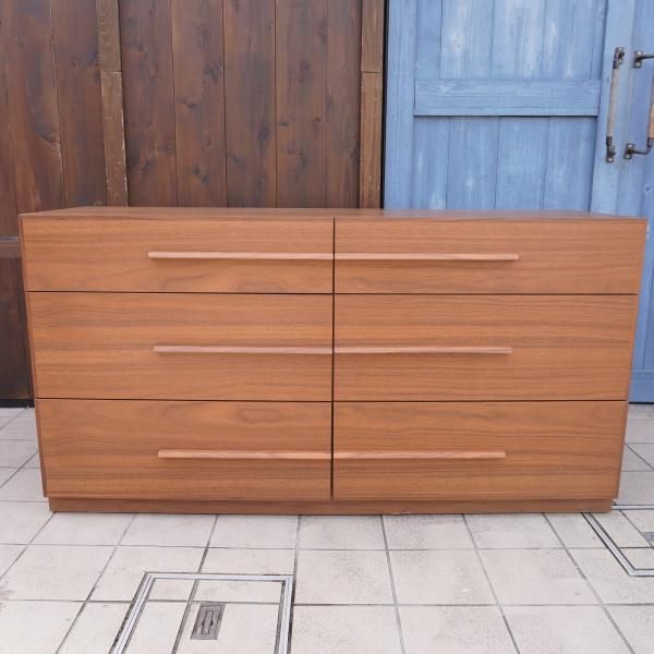 ACTUS(アクタス)で取り扱われていたSHINE(シャイン) ウォールナット材