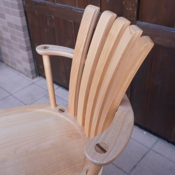 MIKIMOKU(ミキモク)のメープル材を使用した楓の森 ダイニングチェアー2