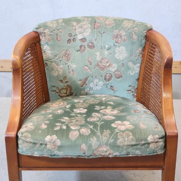 MITSUKOSHI(三越)の高級家具、Brugge(ブルージュ)のアームチェアーです