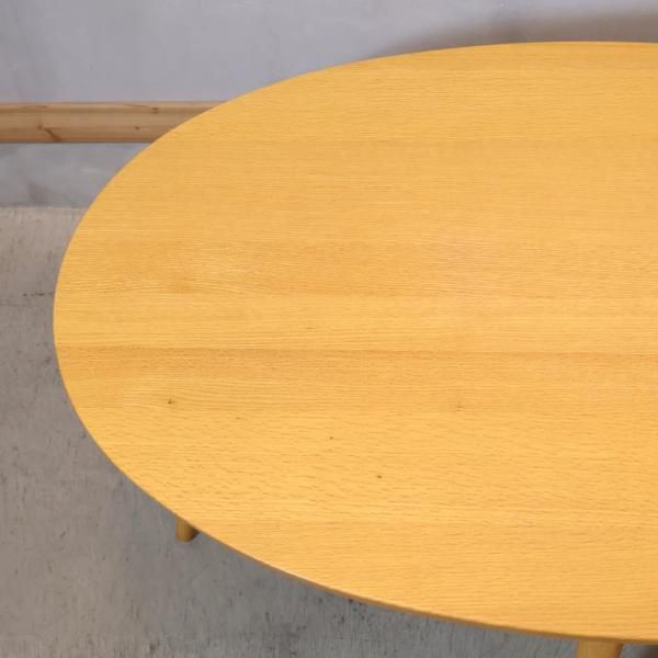 飛騨の家具メーカーKASHIWA(柏木工)のオーク材を使用したダイニング