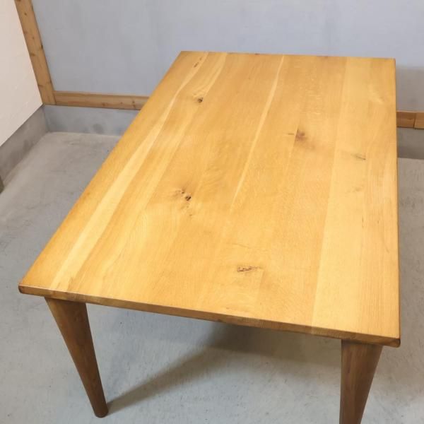 飛騨高山の家具メーカー キツツキマークの飛騨産業(HIDA)。森のことば