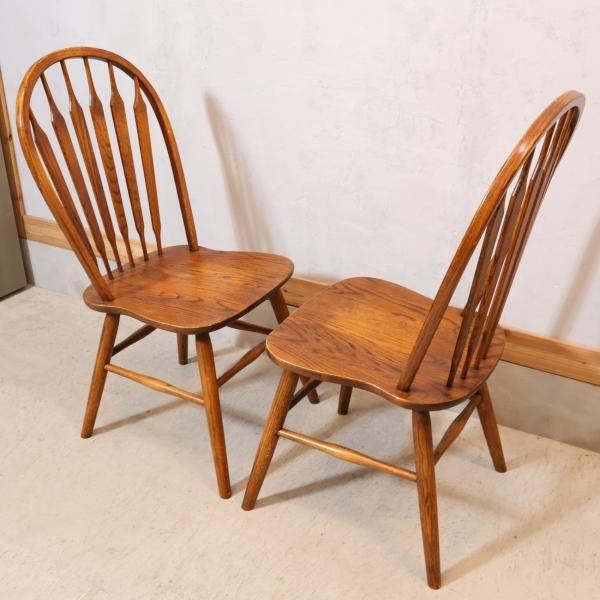 Shin Lee(シンリー)のレッドオーク材 ダイニングチェア 2脚セットです