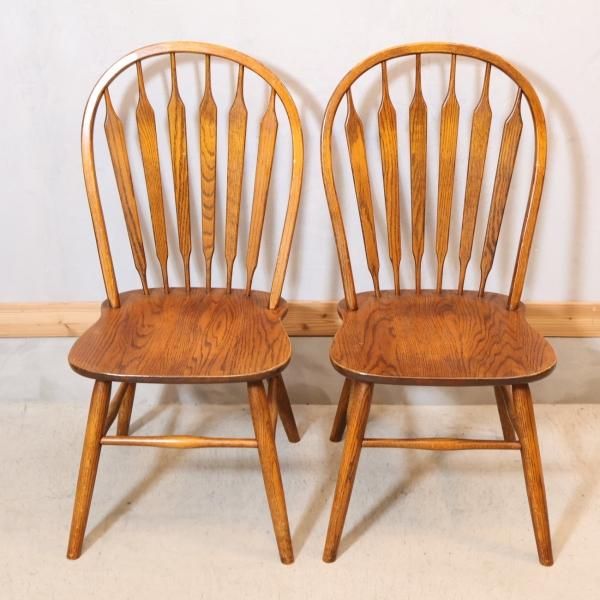 Shin Lee(シンリー)のレッドオーク材 ダイニングチェア 2脚セットです