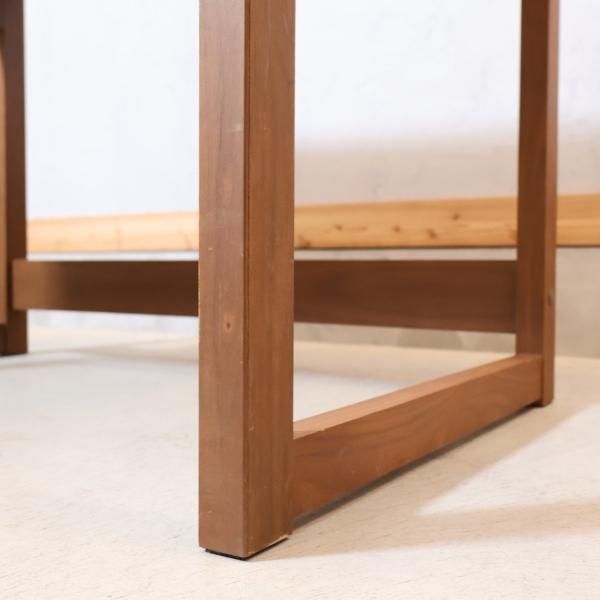 ACTUS(アクタス)で取り扱われていたウォールナット材のデスクセット