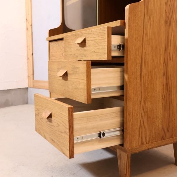 人気のunico(ウニコ)のKURT(クルト)シリーズのカップボードです