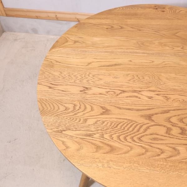 unico(ウニコ) ADDAY(アディ) ラウンドダイニングテーブルです♪木の