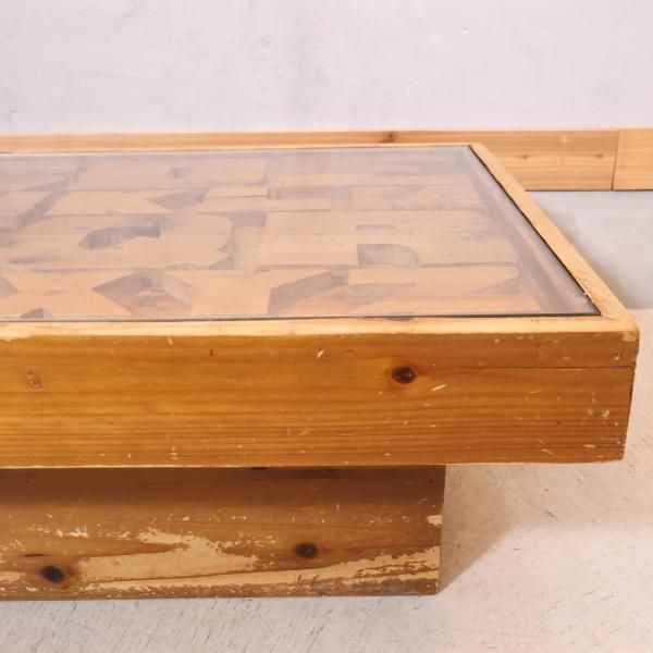 CRASH GATE(クラッシュゲート)のABCセンターテーブルです。杉古材を