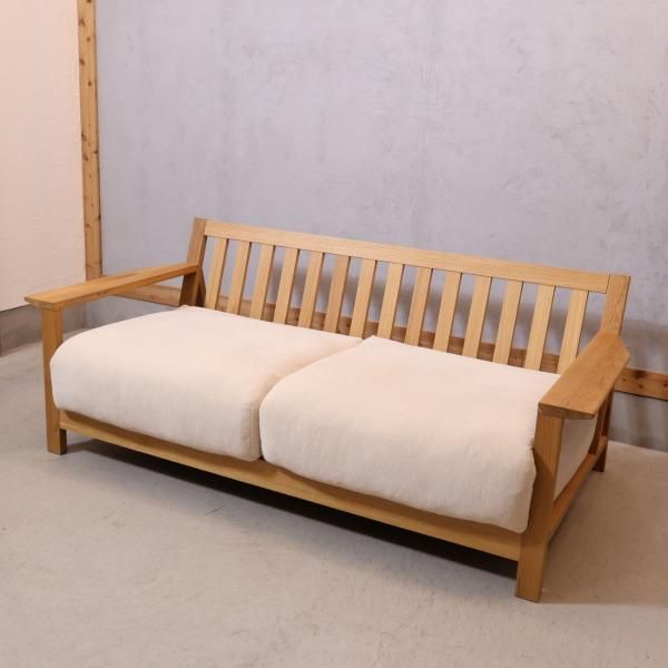 人気の無印良品(MUJI)のオーク材 2人掛けソファーです♪板と脚でできた