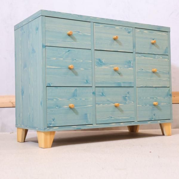 MOMO natural(モモナチュラル)のLOVE(ラブ) 3段チェストです。愛らしい