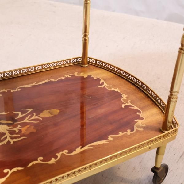 イタリア製の象嵌細工が美しいアンティーク調キッチンワゴンです