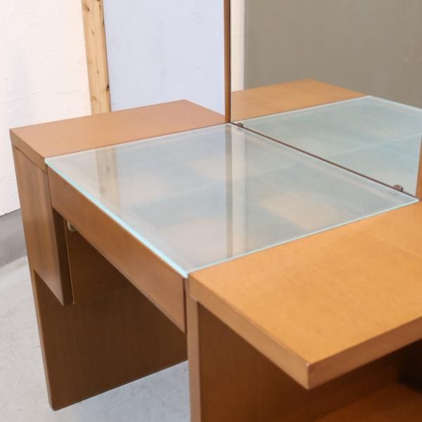 ACTUS(アクタス)のチェリー材 Yユニット ドレッサーです。シンプル