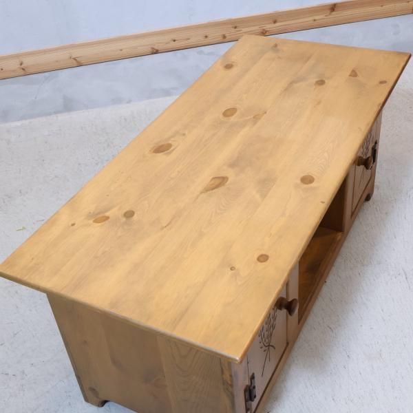 enfant(アンファン)のパイン無垢材 ローボードです。アンティーク加工