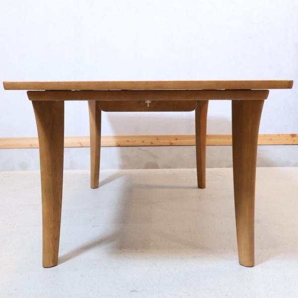 Karimoku(カリモク家具)のナラ材を使用したエクステンション