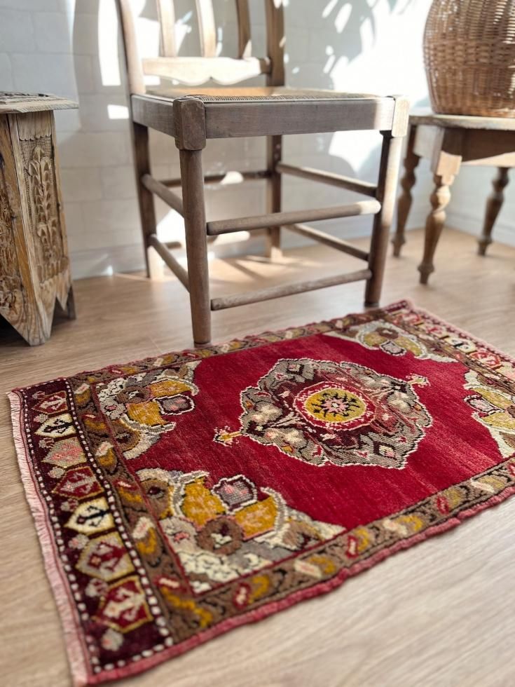 オールド絨毯 ヴィンテージラグ トルコ絨毯 カルス ヤストゥック