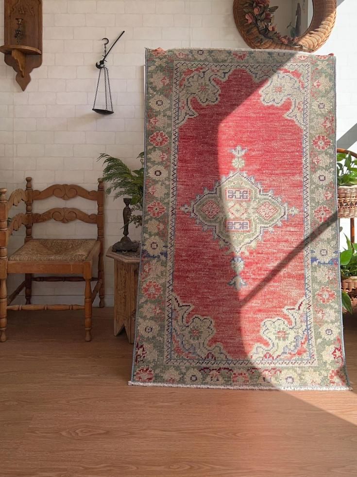 93×207 オーバーダイ深い赤 トルコヴィンテージラグ 93×207 オーバー