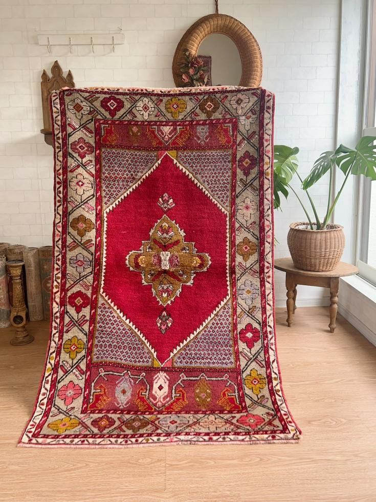 トルコ ビンテージラグ まあま トルコ ヴィンテージラグ 大判 赤