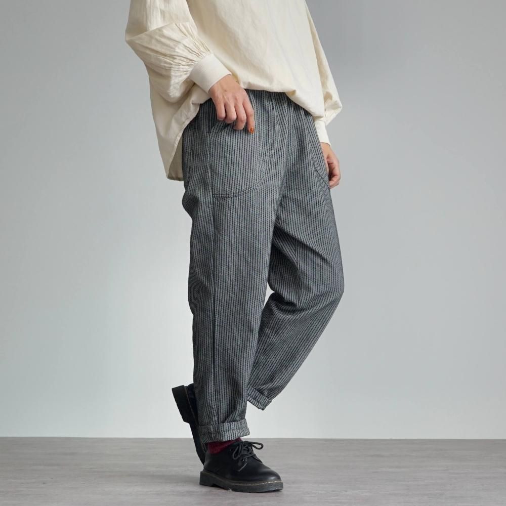 よろけ縞一本刺し子スッキリサルエルパンツ | グレー - UZUiRO/公式