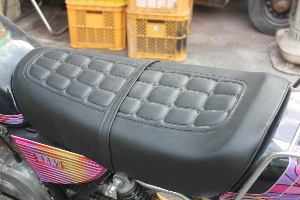 GS400/GS425 高品質 復刻シート 全年式OK - 旧車パーツ専門店フレンズ