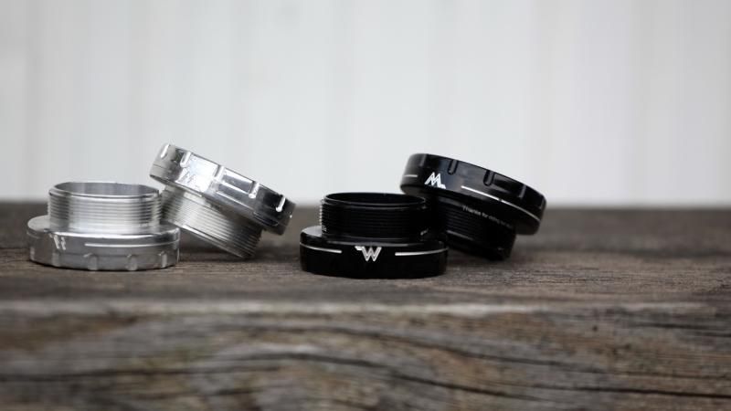 White Industries / BSA30 Bottom Bracket / ホワイト