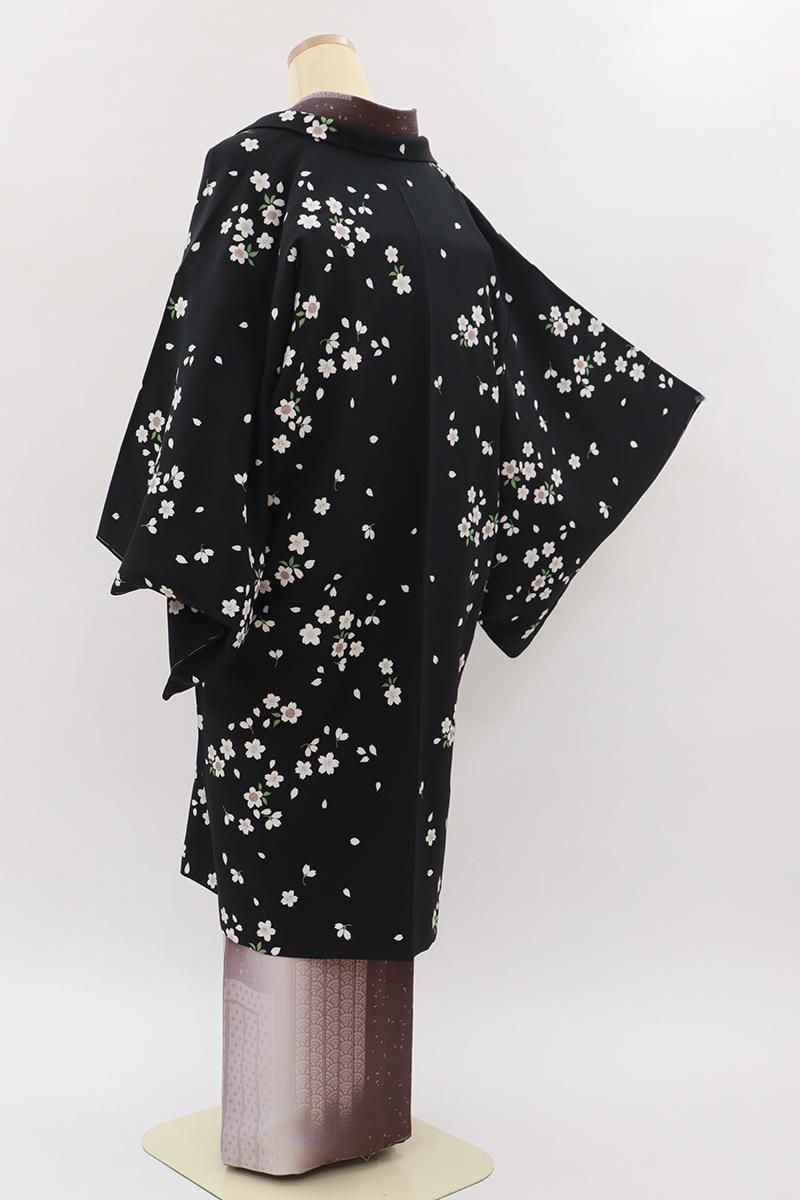 銀座【E-2175】羽織 黒色 桜の図（反端付） :身丈101/裄68 - 銀座