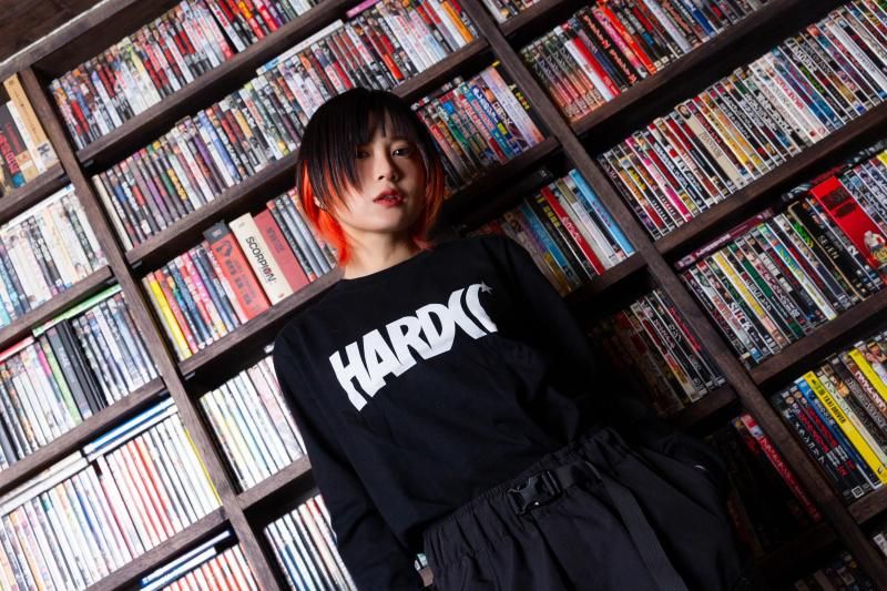 HARDCCスターロゴ・ロングスリーブTシャツ(ブラック) - ホラーに