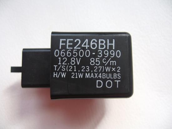 YAMAHA 純正 パーツ 【 SR500 / SR400 ウインカーリレー 2極2型横並び