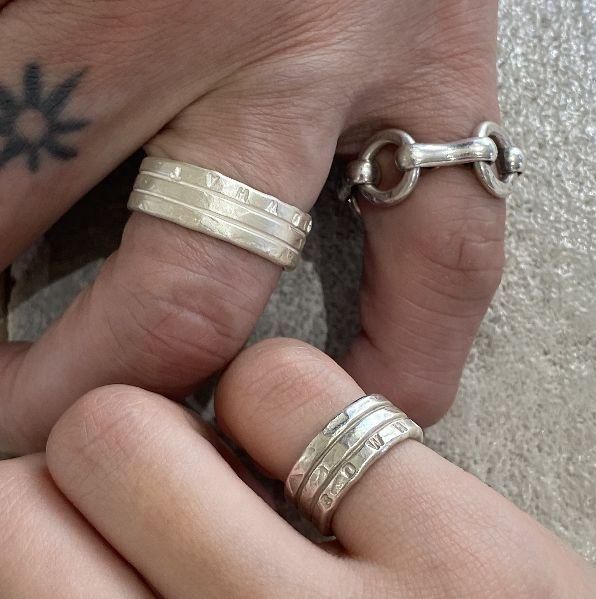 3本の組合せを思わせるシルバーリング、艶消しの、渋谷【ケンズ