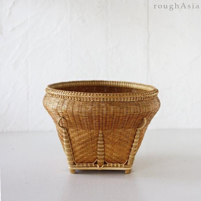 タイ｜脚付き竹かご ／吊り下げアレンジもできる｜ラフエイジア