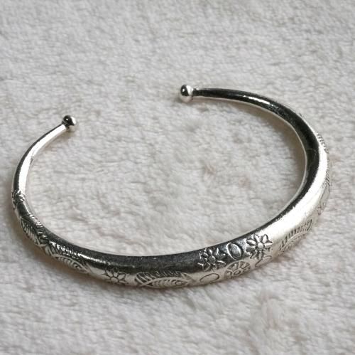 カレンシルバー バングル 【花/魚】 - ETHNIC TOKYO アジアン雑貨