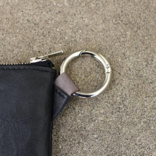 センティ( SENTI FLATTER THE SENSES ) DYNEEMA LEATHER RING POUCH