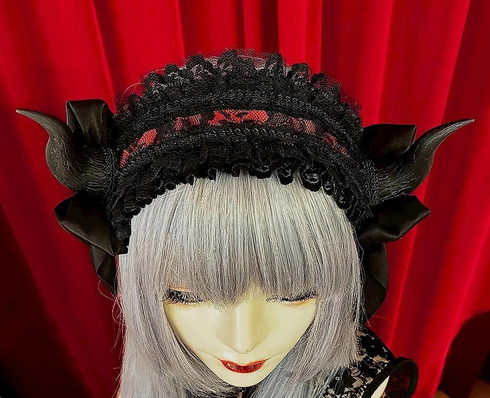 リニューアル】デビルホーンヘッドドレス／黒×赤 - Estrellas Webshop