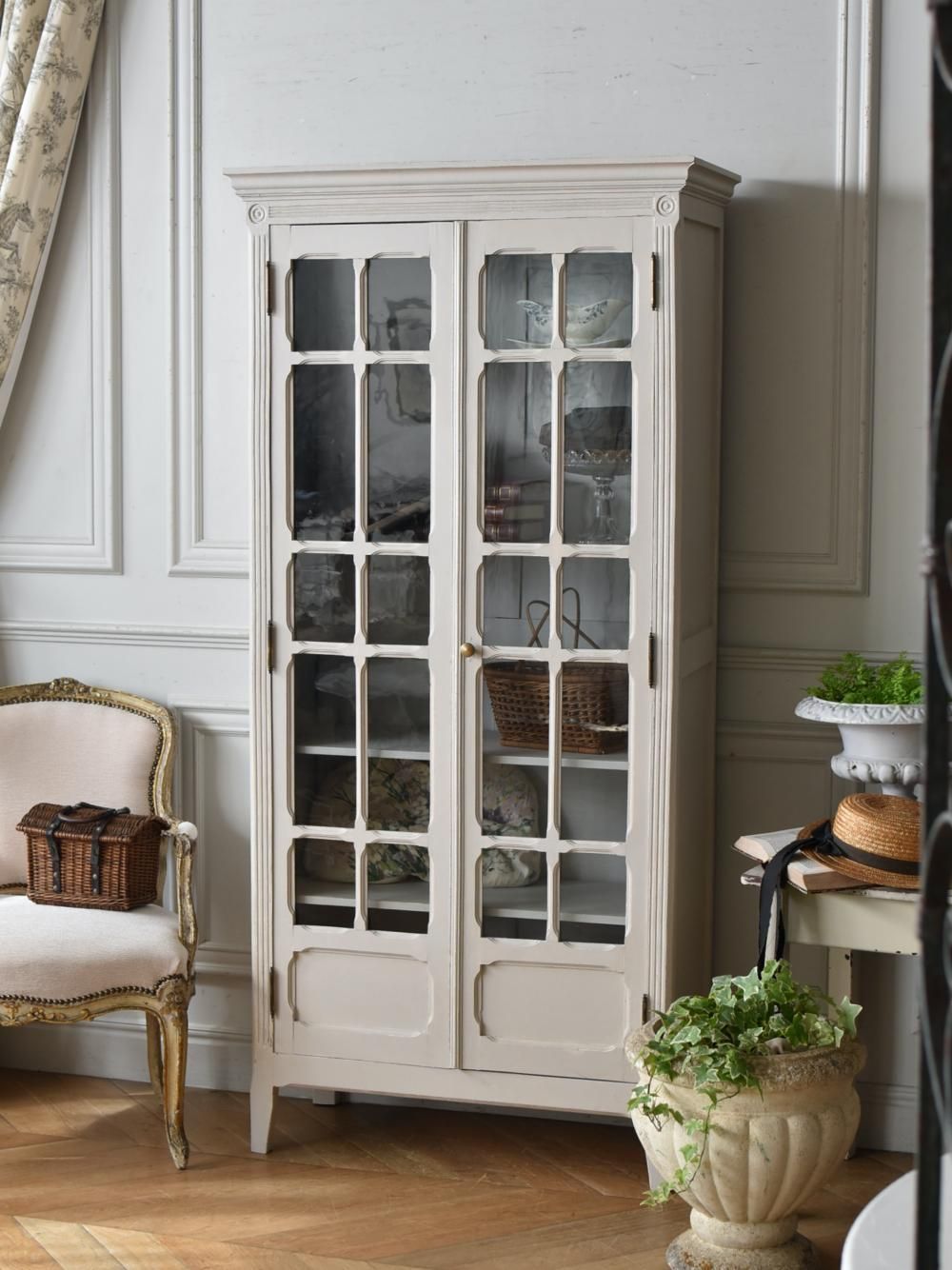 POWELL フレンチスタイル ヴィンテージ ハンドペイントキャビネット