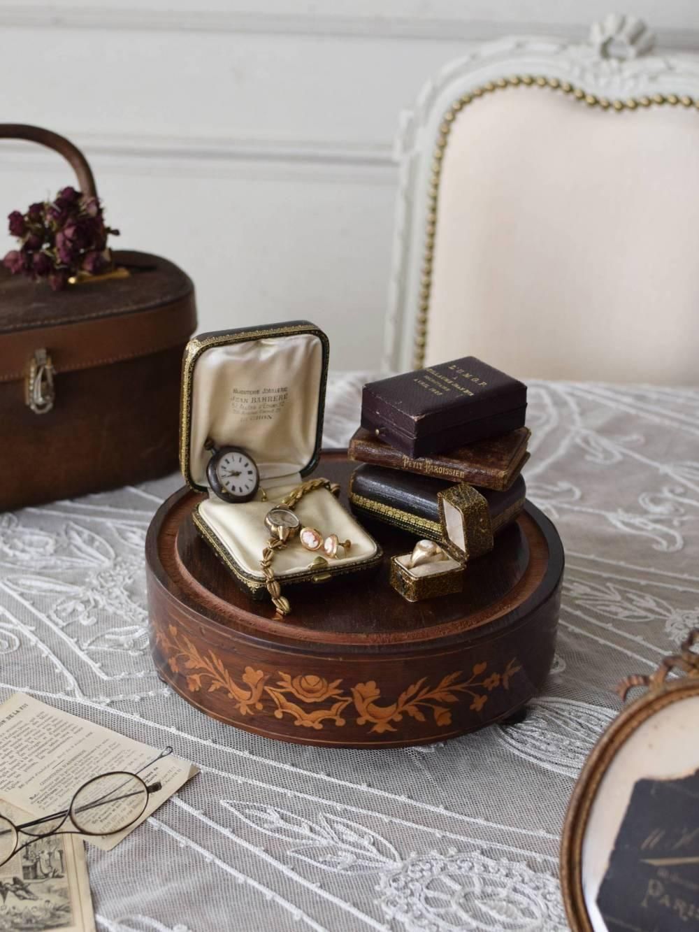 ディスプレイスタンド.Marquetry フランスアンティーク雑貨 台座 什器