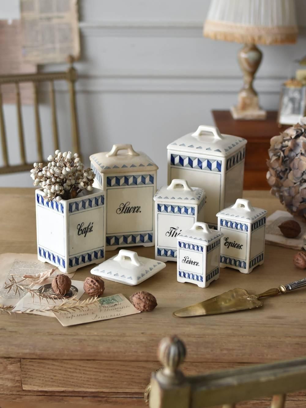 専用〜✴︎フランスアンティーク 壁掛け 置き型 モノグラム フリル