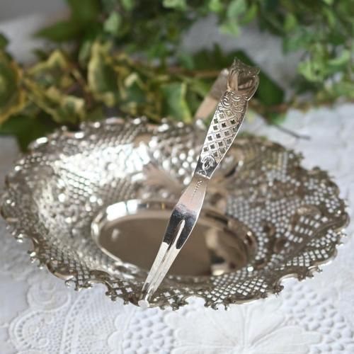 1896年 スターリングシルバー 細かな透かし細工とダリアのようなお花の